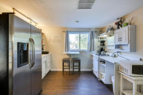 Phoenix Studio Rental about 5 Mi to Downtown!
